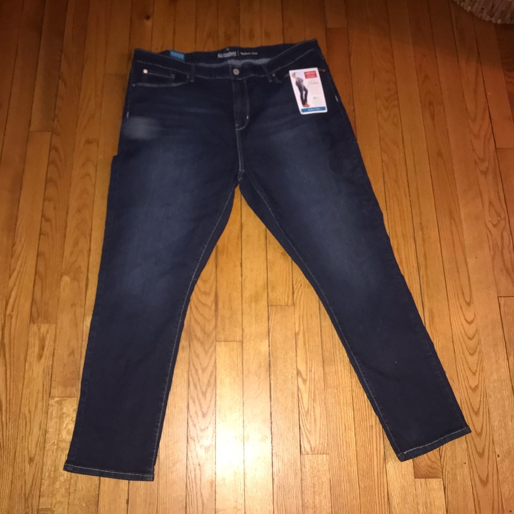 Levi Dark Wash Jeans